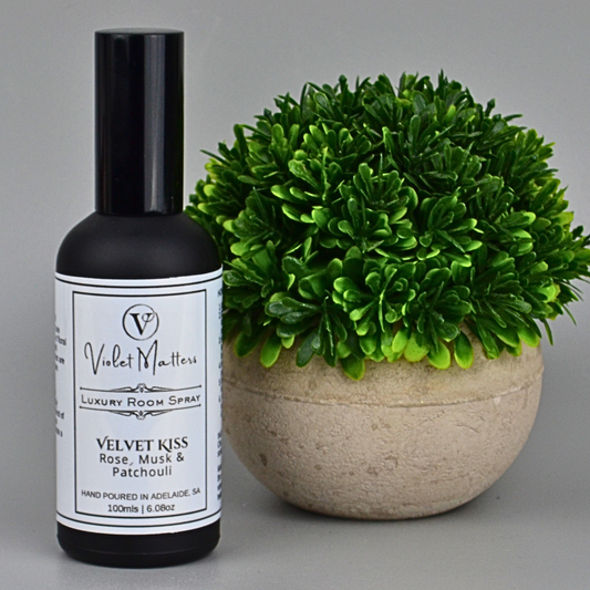 Velvet Kiss: Musk, Rose and Patchouli - 100ml Room Spray